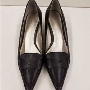 Coach pumps worn once excellent condition